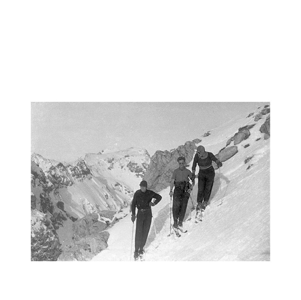 SKIING - -Artwood -Nordstrand Møbler og Interiør