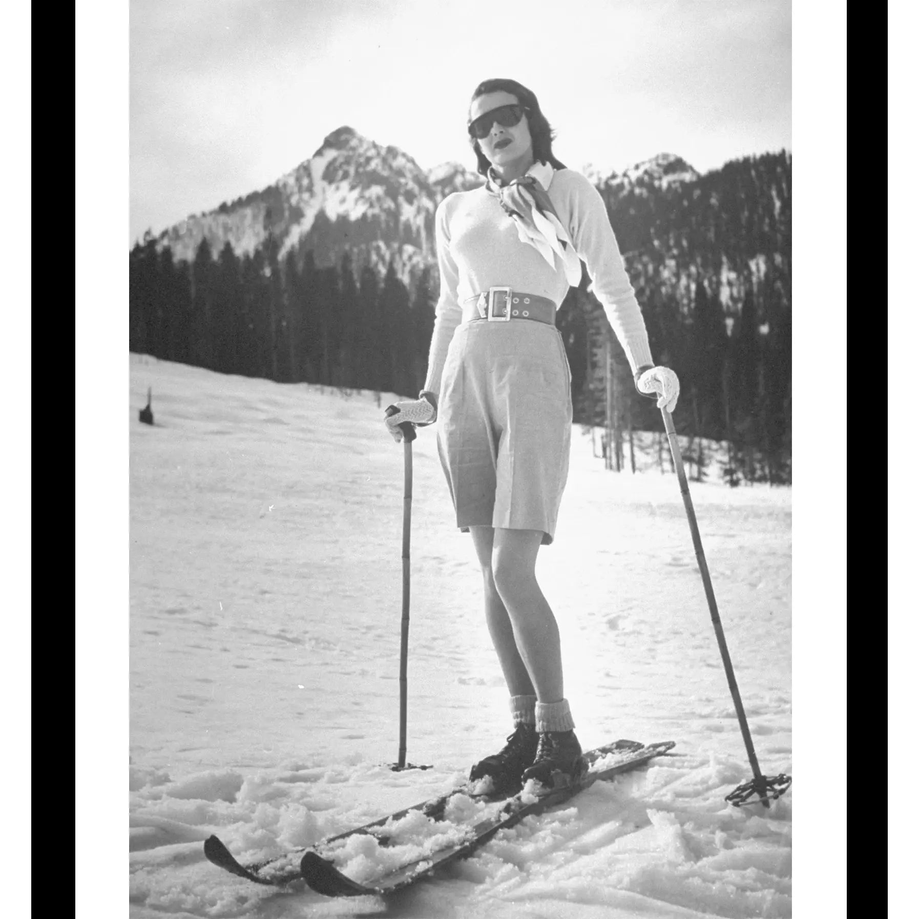 Glass picture w/frame Dame på ski Homefactory