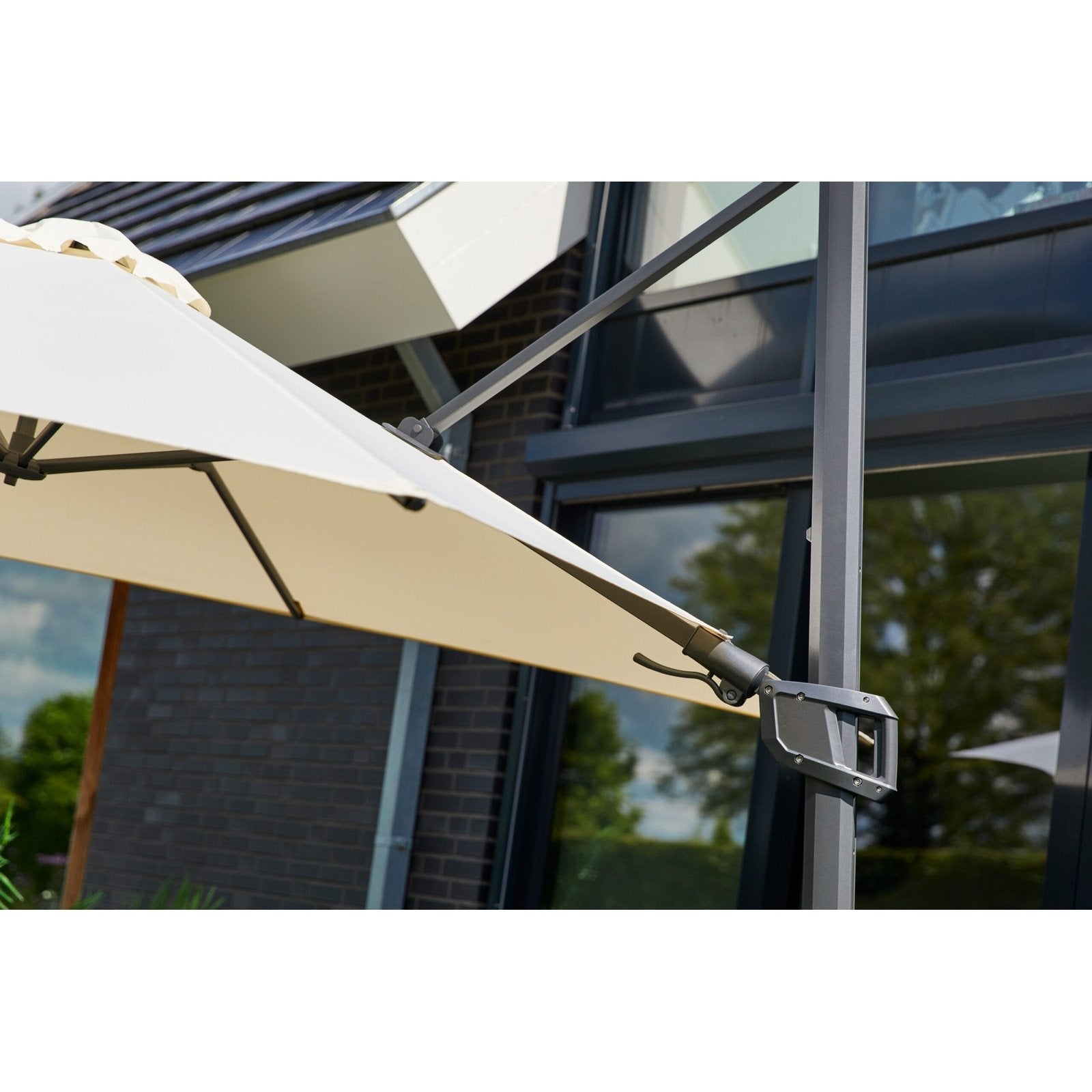 Shadow Flex Deluxe parasoll 300x300 - Parasoll-Hartman -Nordstrand Møbler og Interiør