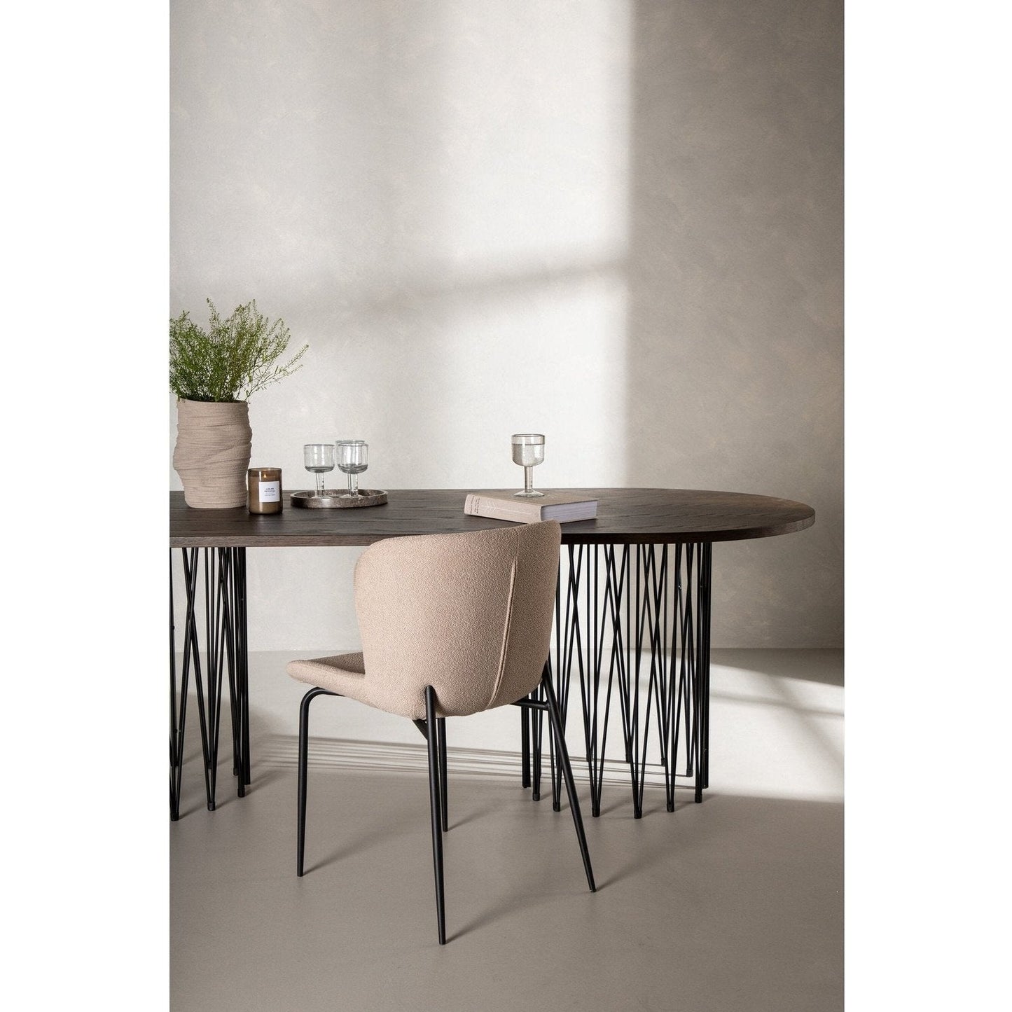 Stone spisebord ovalt