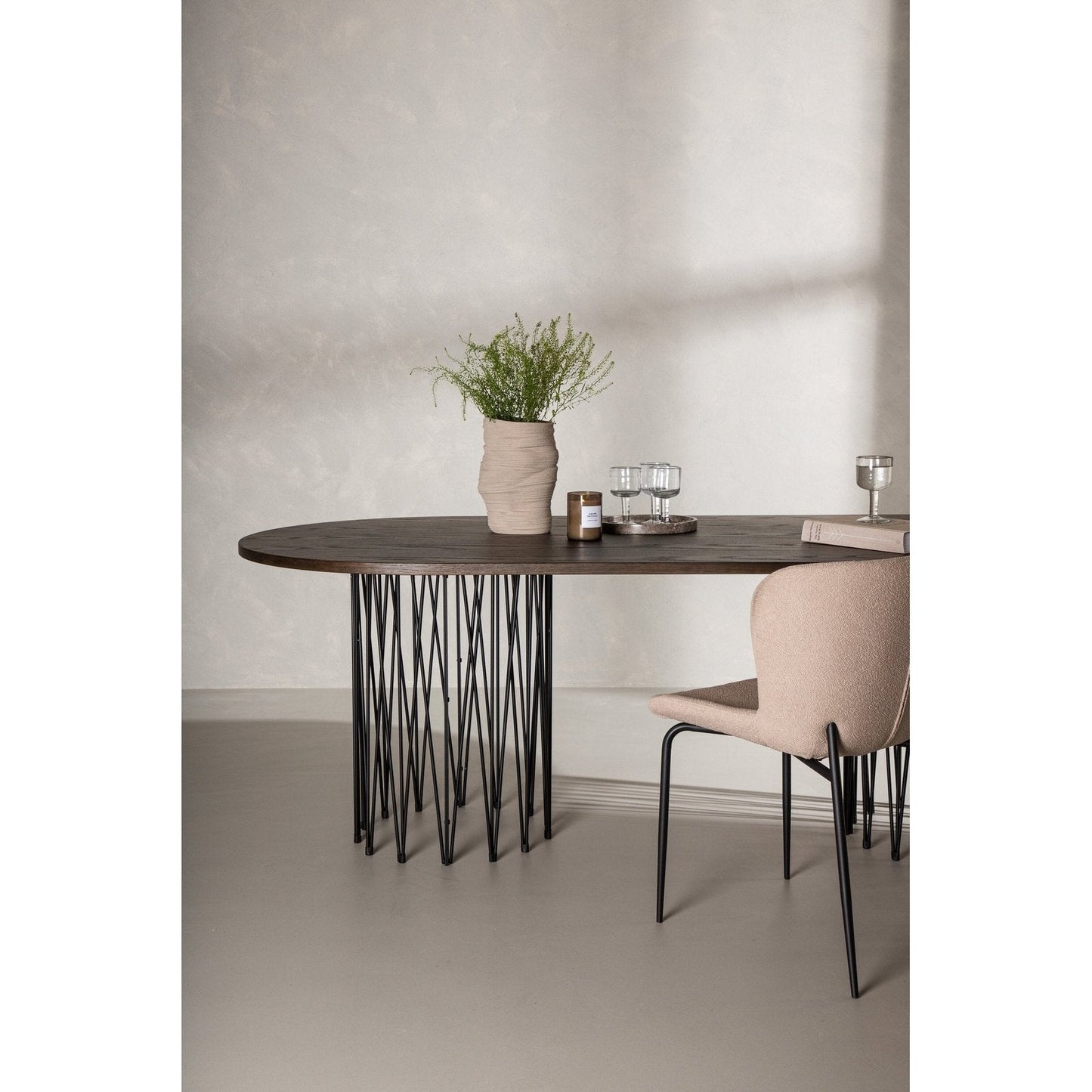 Stone spisebord ovalt
