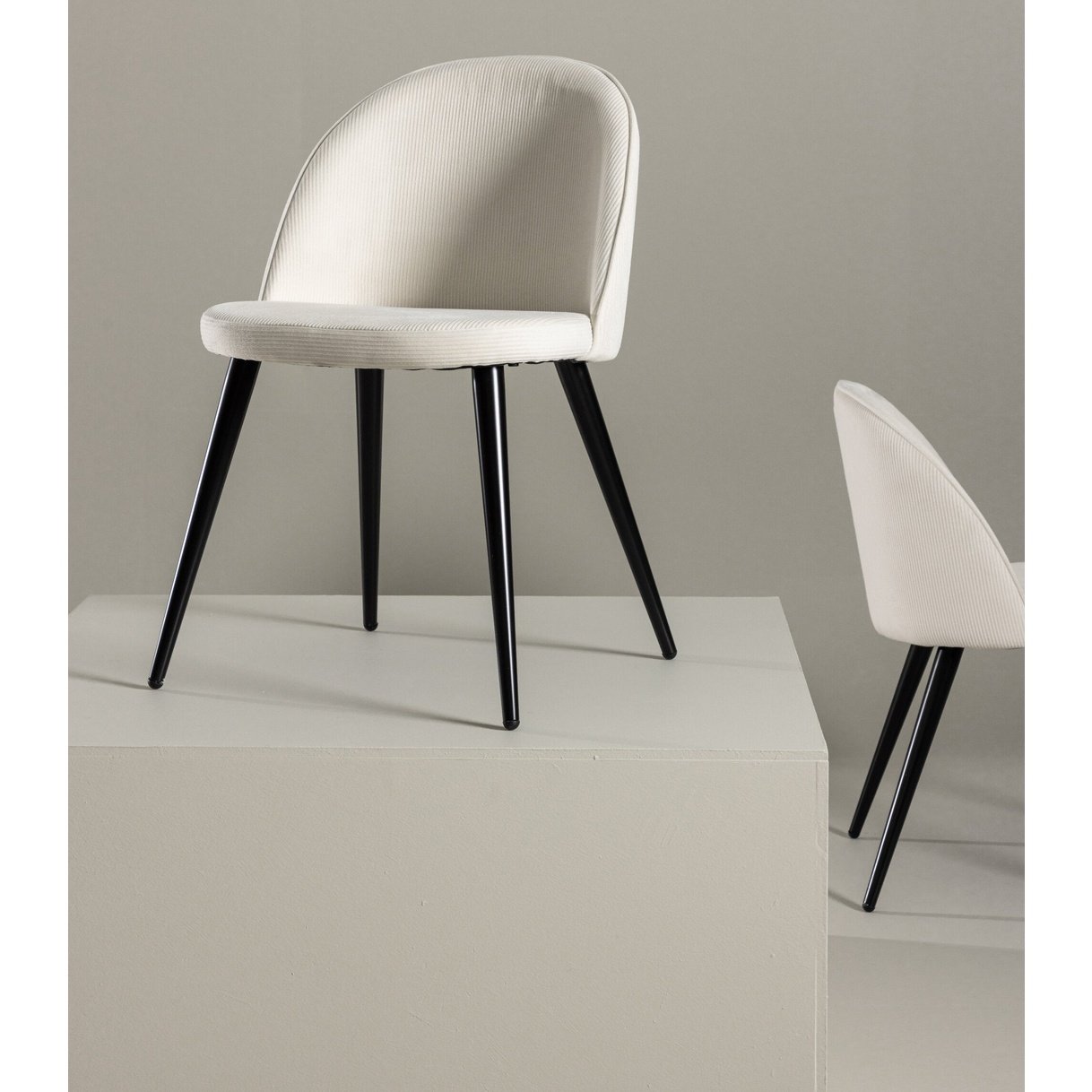 Velvet spisestol