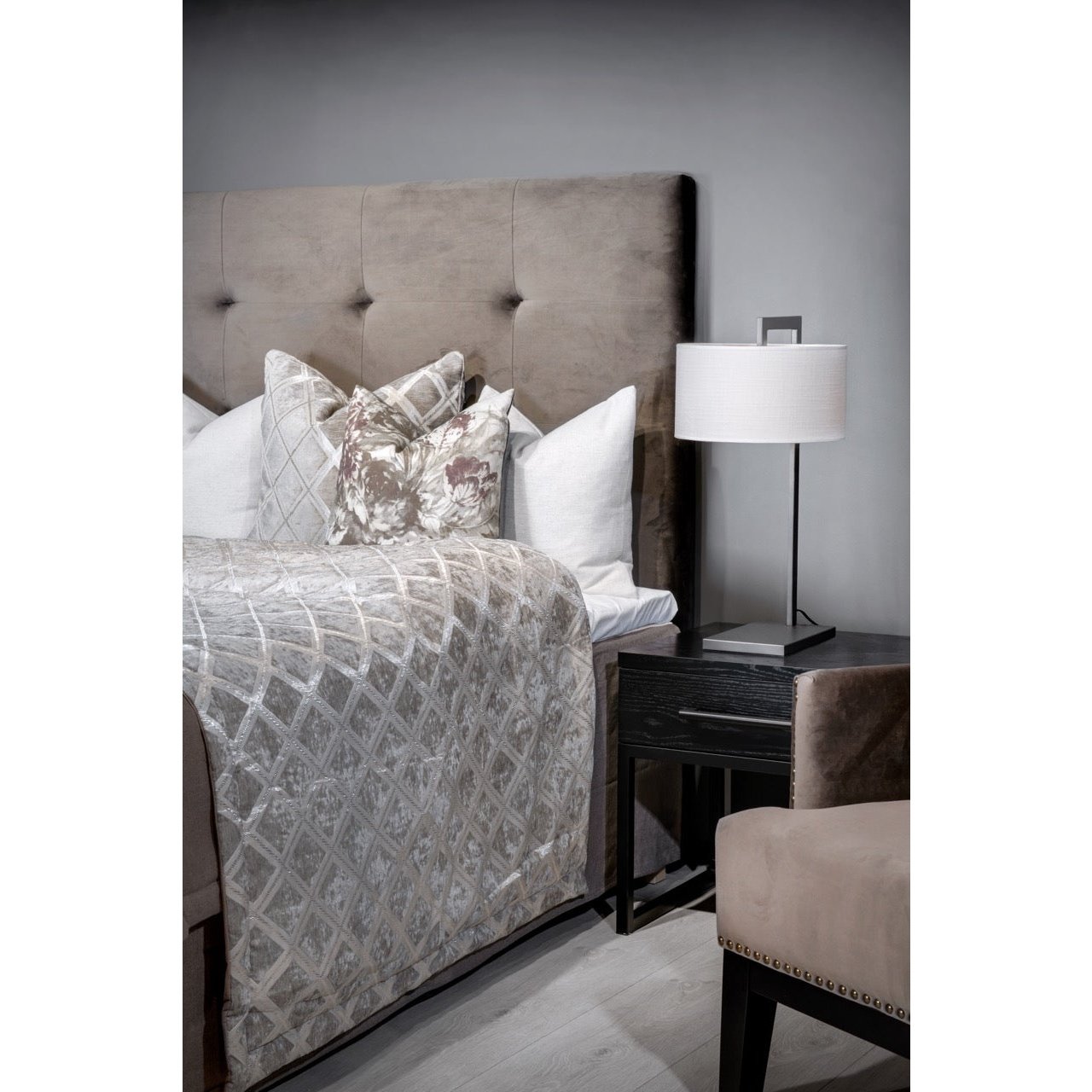 Bordlampe Palm Springs - Bordlampe-Homefactory -Nordstrand Møbler og Interiør