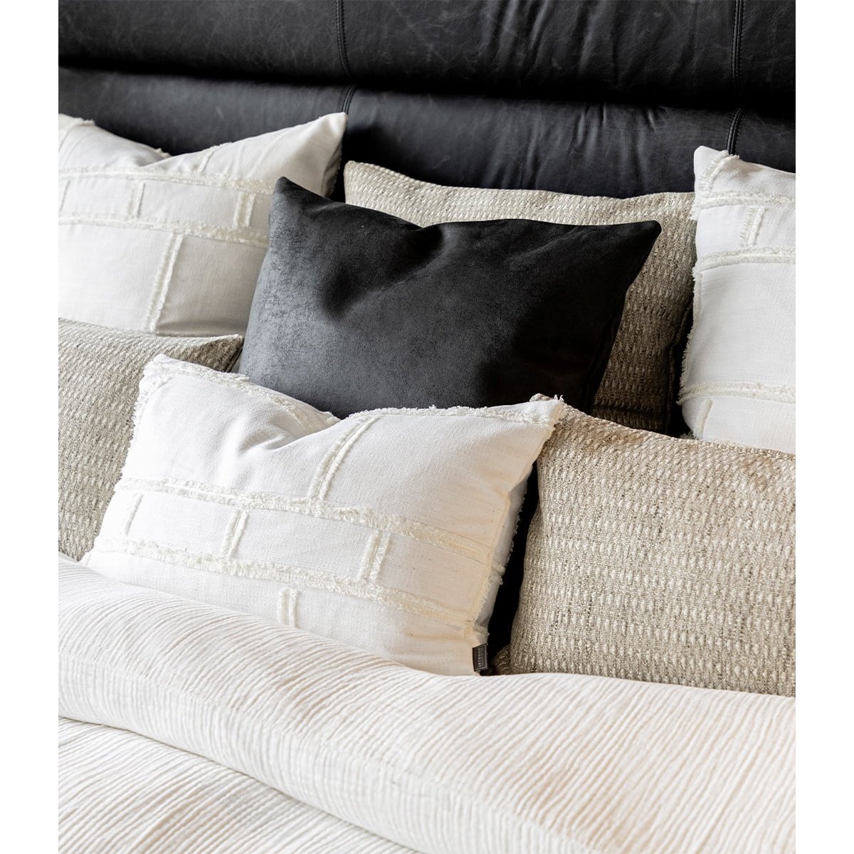 ABSTRACT Putetrekk FRINGE CREAM - -Artwood -Nordstrand Møbler og Interiør