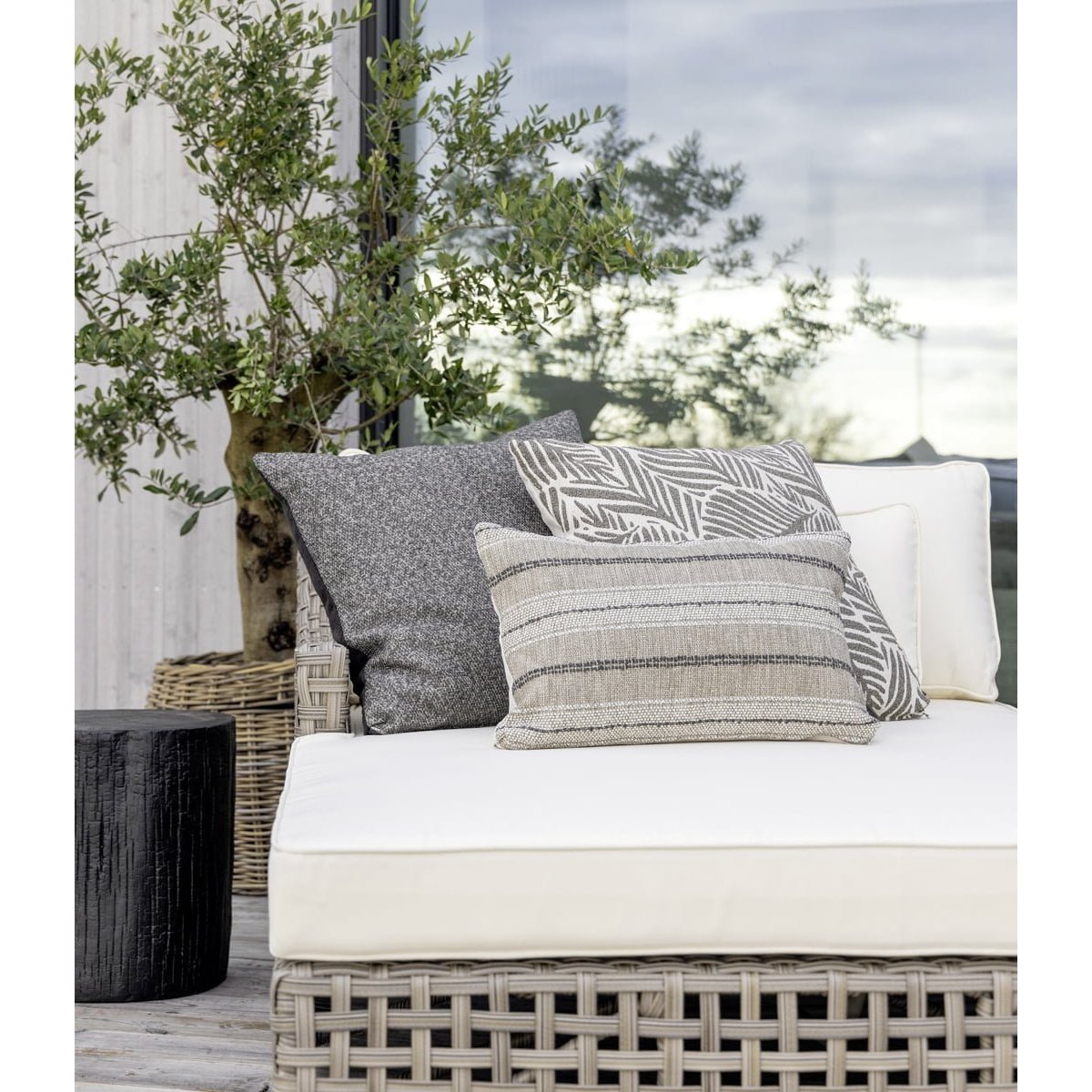 NOMAD MULTI STRIPE GREY putetrekk - Putetrekk-Artwood -Nordstrand Møbler og Interiør