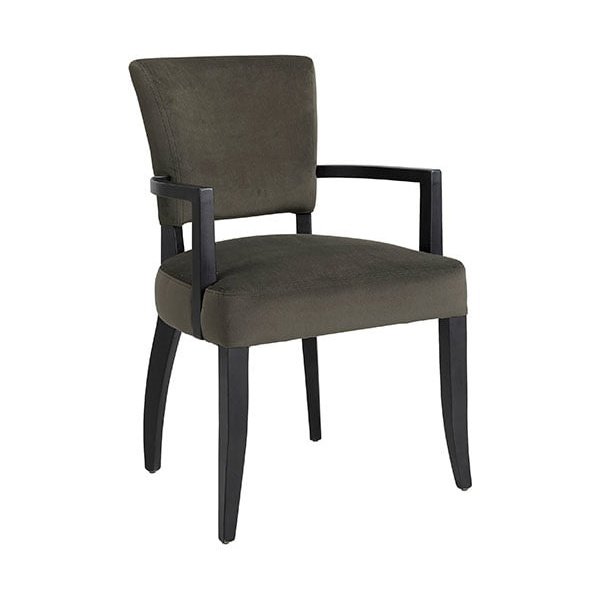Maggie med armlene Artwood