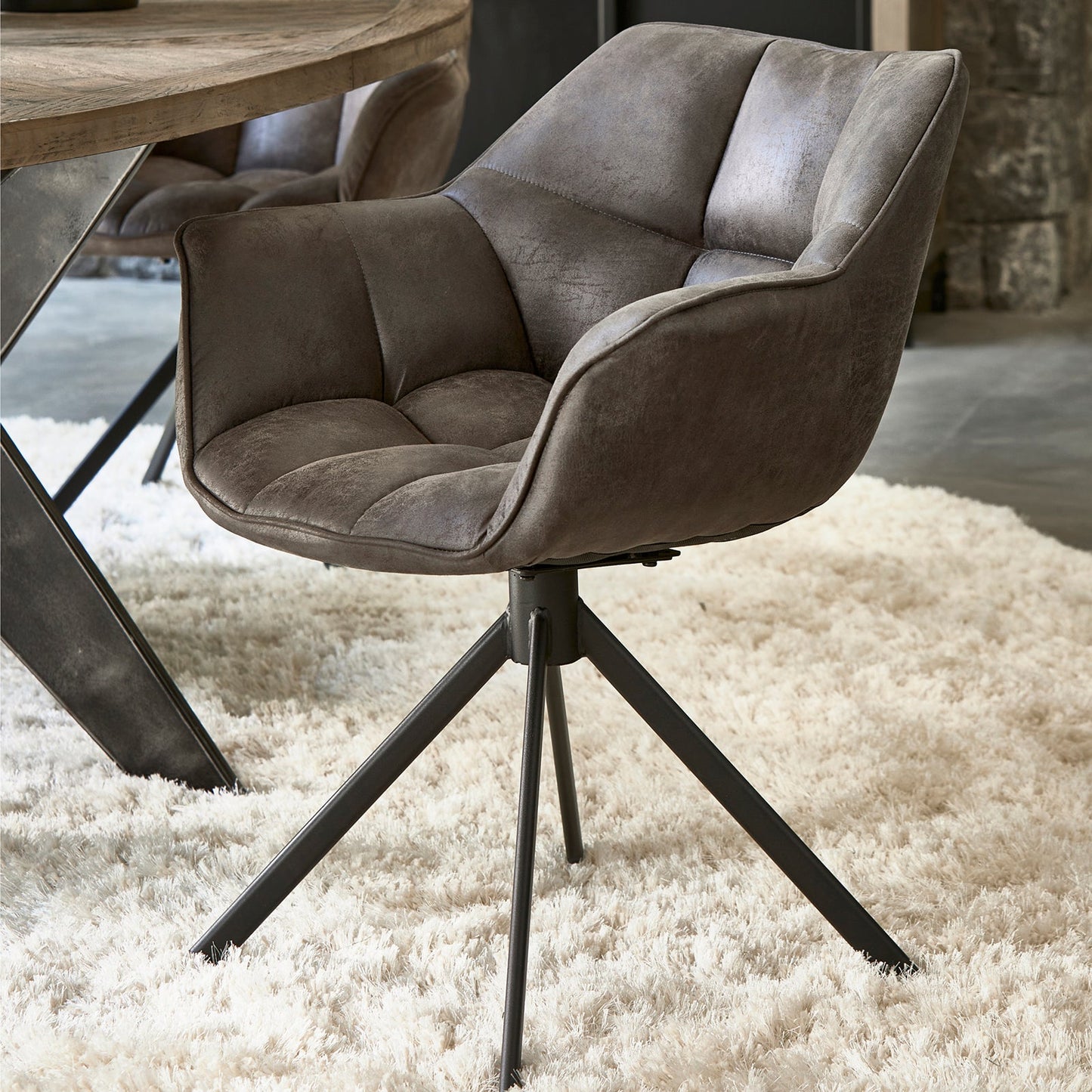 Carnaby spisestol svingbar