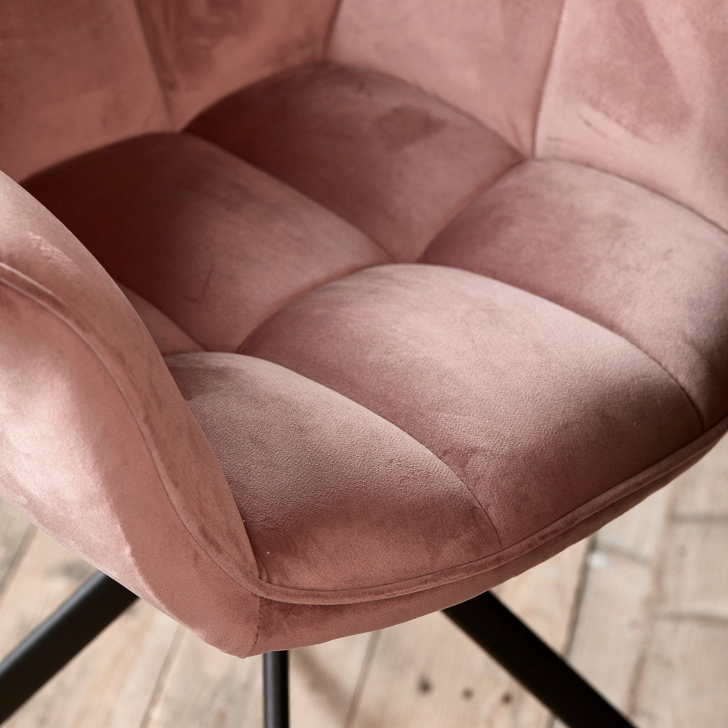 Carnaby spisestol svingbar