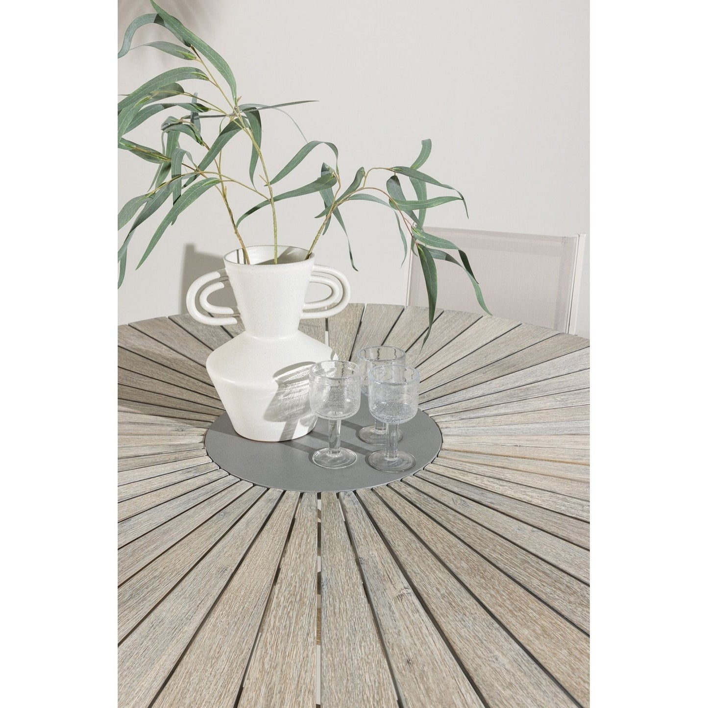 Rives spisebord Ø150