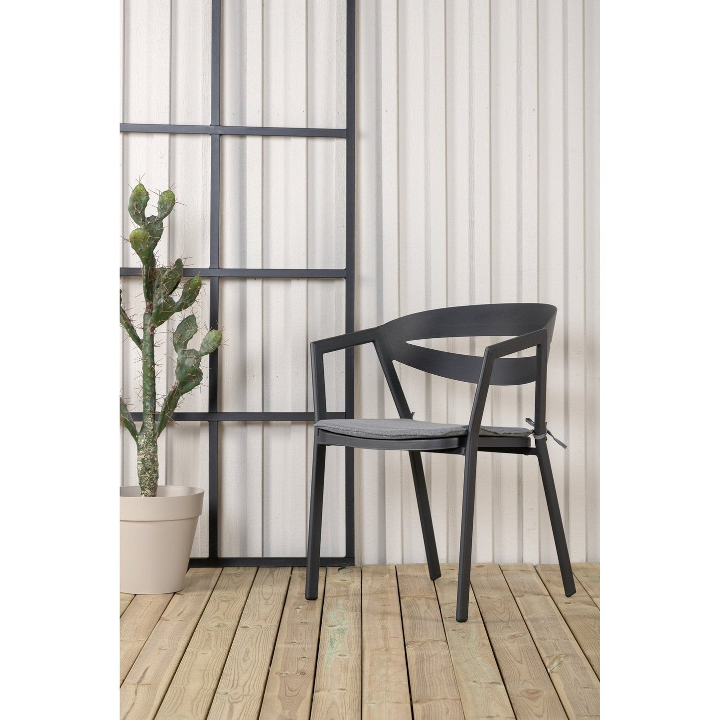Slit spisestol
