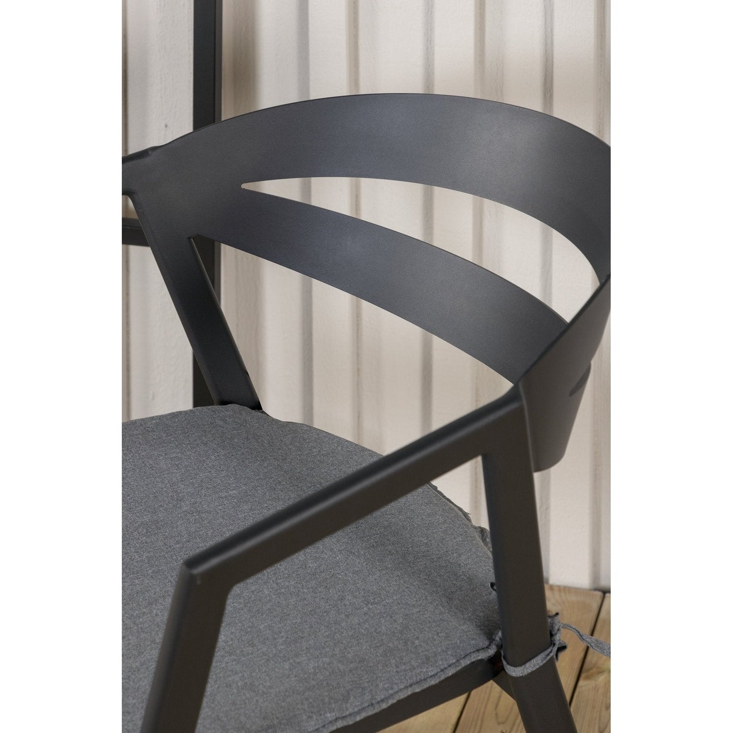 Slit spisestol